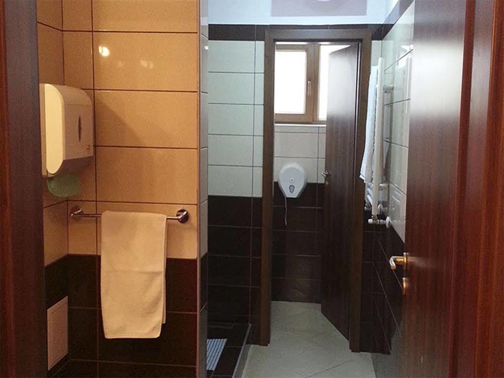 Monte Carlo Palace Rooms 부쿠레슈티 외부 사진
